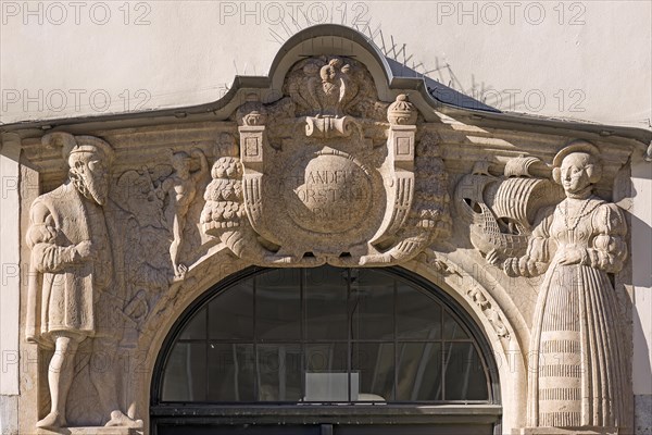 Detail of the historic entrance portal from 1910, Chamber of Industry and Crafts, Nuremberg, Middle Franconia, Bavaria, Germany, Europe