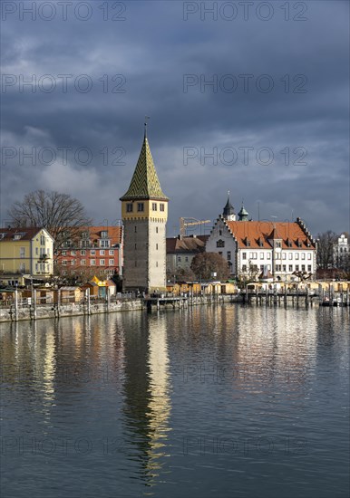 Harbour promenade with Mangturm, reflected in the lake, harbour, Lindau Island, Lake Constance, Bavaria, Germany, Europe