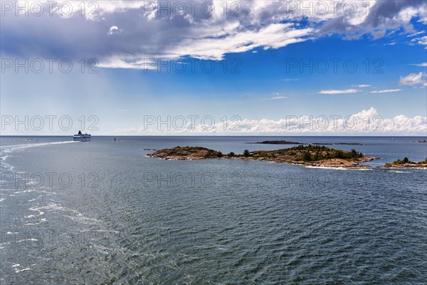 Uninhabited islands, Aland archipelago, ferry on the horizon, Aland islands, Gulf of Bothnia, Baltic Sea, Finland, Europe