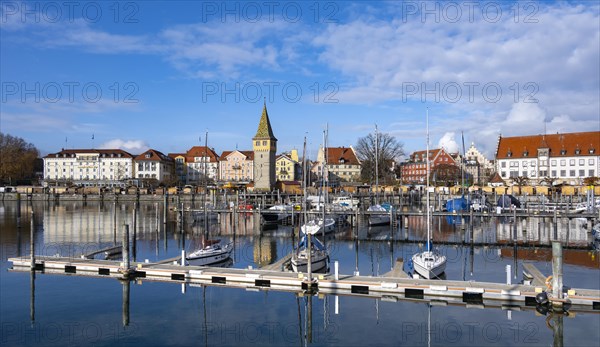 Sailboats in the harbour, harbour promenade with Mangturm, reflected in the lake, harbour, Lindau Island, Lake Constance, Bavaria, Germany, Europe