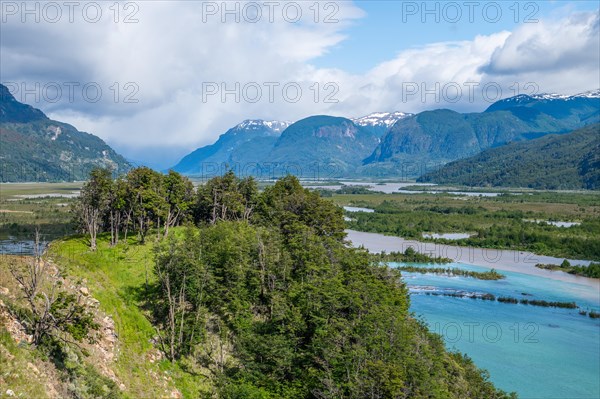 Viewpoint on the Rio Ibanez, Cerro Castillo National Park, Aysen, Patagonia, Chile, South America