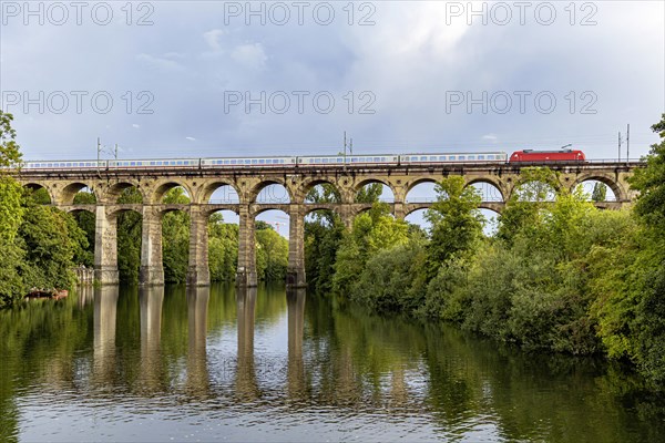 Enz viaduct Bietigheim with InterCity IC of Deutsche Bahn, railway viaduct over the river Enz, Bietigheim-Bissingen, Baden-Wuerttemberg, Germany, Europe