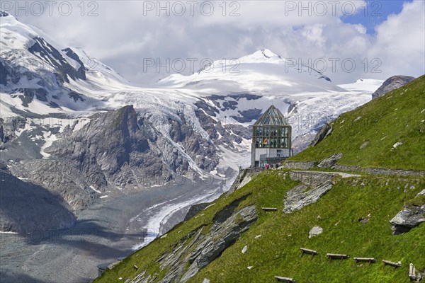 Grossglockner, Pasterzen Glacier, Wilhelm Swarovski Observatory at Kaiser-Franz-Josefs-Hoehe, Grossglockner High Alpine Road, Hohe Tauern National Park, Carinthia, Austria, Europe