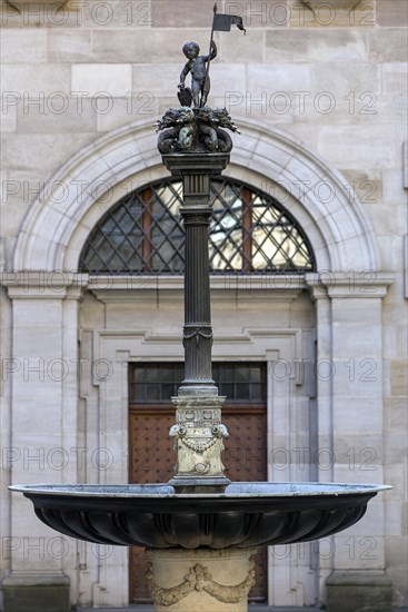 Putti Fountain, 1549, courtyard of the Old Town Hall, Nuremberg, Middle Franconia Bavaria, Germany, Europe