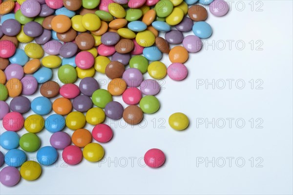 Coloured chocolate lentils, Smarties