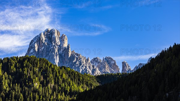 Snow-covered summit of the Sassolungo in the evening light, Val Gardena, Dolomites, South Tyrol, Italy, Europe