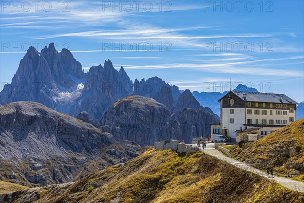 Auronzo Hut, behind the peaks of the Cadini di Misurina, Dolomites, South Tyrol, Italy, Europe
