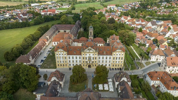 Aerial view, Residenz Ellingen, with the Ellingen estate and castle brewery, High Baroque, Ellingen, Franconian Lake District, Middle Franconia, Franconia, Bavaria, Germany, Europe