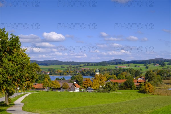 Froschhausen between the Riegsee and Froschhauser See, Pfaffenwinkel, Upper Bavaria, Bavaria, Germany, Europe