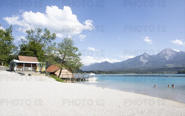 Boathouse on Lake Faak, Mittagskogel at the back, Villach and Finkenstein municipalities, Carinthia, Austria, Europe