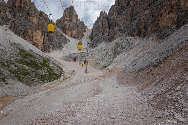 Gondola lift to Forcella Staunies, Monte Cristallo group, Dolomites, Italy, Monte Cristallo group, Dolomites, Italy, Europe