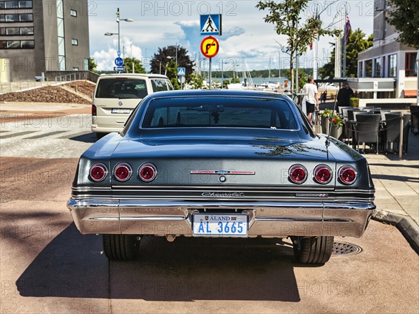 Chevrolet, old road cruiser with number plate, car number plate of the autonomous region of Aland, Mariehamn, Aland Islands, Aland Islands, Finland, Europe