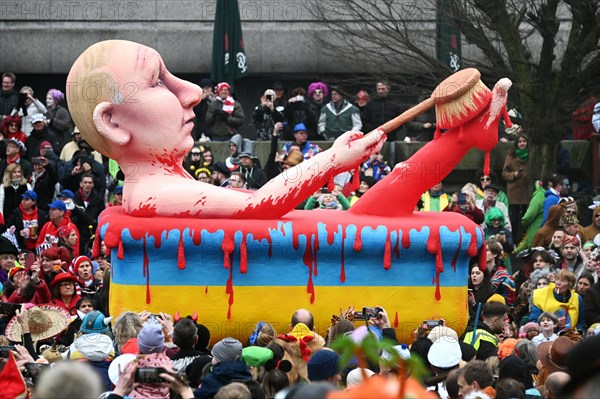 Theme float by Jaques Tilly: Putins war of aggression in Ukraine, Rosenmontagszug in Duesseldorf, North Rhine-Westphalia