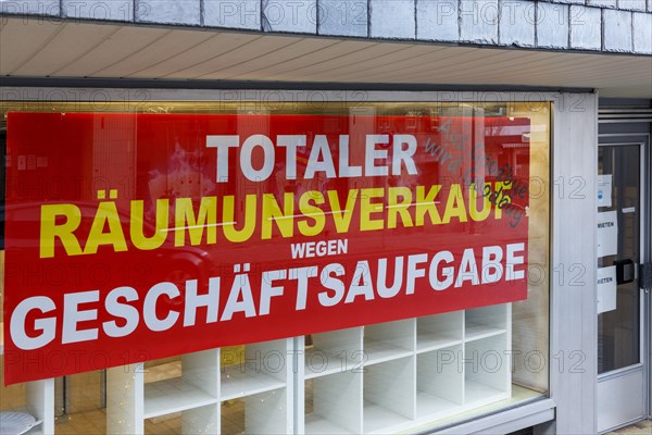 Clearance sale due to closure of business, Mettmann, North Rhine-Westphalia, Germany, Europe