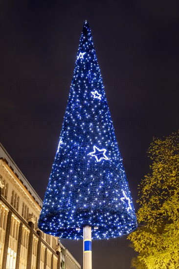 Christmas decoration, Koenigstrasse, Duisburg city centre, Duisburg, North Rhine-Westphalia, Germany, Europe