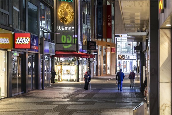 Shopping streets in Cologne in the Corona crisis, pedestrian zone Hohe Strasse, Cologne, North Rhine-Westphalia, Germany, Europe