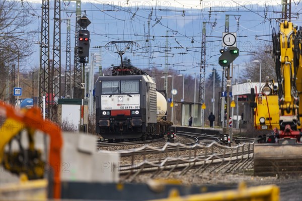 Investment in the ailing rail network, Deutsche Bahn construction site on the busy Rhine Valley line towards Switzerland, goods train, Riegel, Baden-Wuerttemberg, Germany, Europe