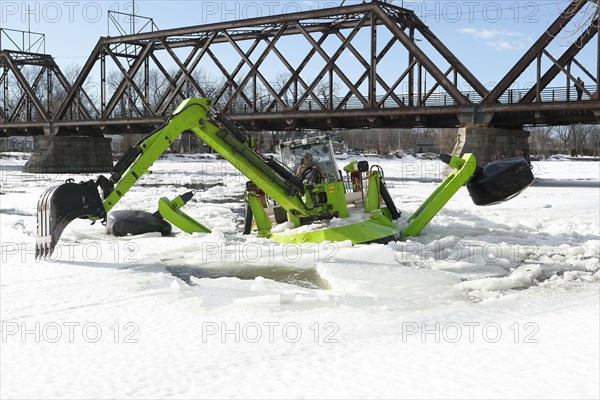 Icebreaker at work, Chateauguay River, Province of Quebec, Canada, North America