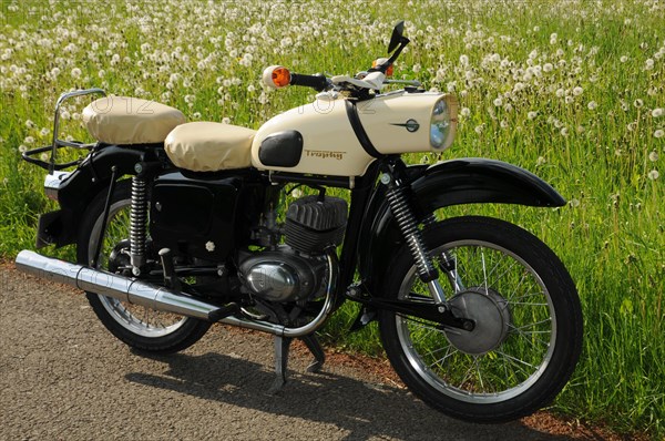 Vintage motorbike from the GDR MZ ES 150, Hesse, Germany, Europe