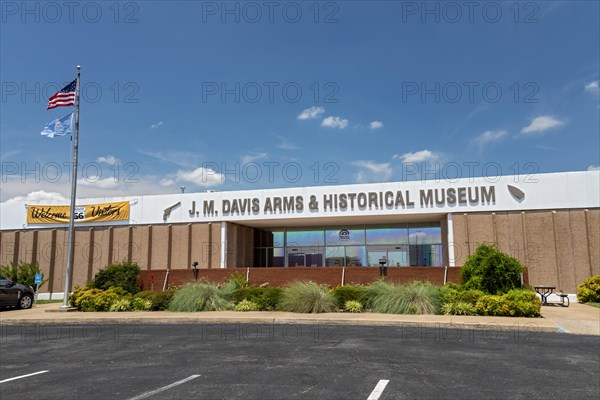 Claremore, Oklahoma, The Davis Arms & Historical Museum, which displays what it calls the worlds largest private firearms collection. The weapons originally belonged to J. M. Davis. They are now displayed in a museum built by the State of Oklahoma