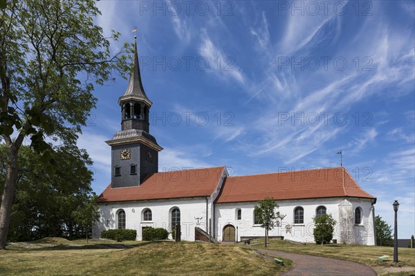 St. Laurentius Church of the Parish of Lunden, 15th and 16th century family cemetery in the churchyard, Lunden, Schleswig-Holstein, Germany, Europe