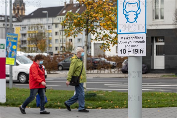 Mandatory masks from 10-19 h in Duesseldorf-Bilk, Duesseldorf, North Rhine-Westphalia, Germany, Europe