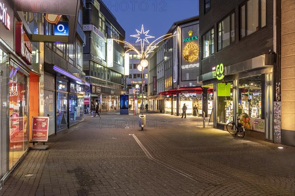 Shopping streets in Cologne in the Corona Crisis, Schildergasse pedestrian zone, Cologne, North Rhine-Westphalia, Germany, Europe