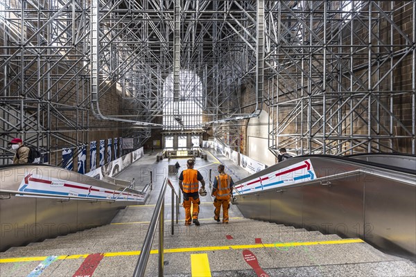 Station building with scaffolding, interior view, the heritage-protected Bonatz building is being completely renovated as part of the Stuttgart 21 project for 250 million euros, Stuttgart, Baden-Wuerttemberg, Germany, Europe