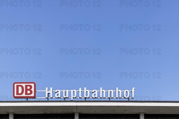 Central station lettering with Deutsche Bahn AG logo, Heilbronn, Baden-Wuerttemberg, Germany, Europe