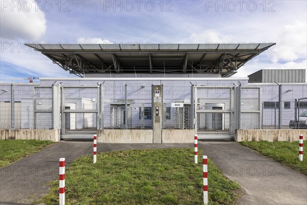 Duesseldorf Higher Regional Court trial building, Kapellweg branch, high-security courtroom, Duesseldorf, North Rhine-Westphalia, Germany, Europe