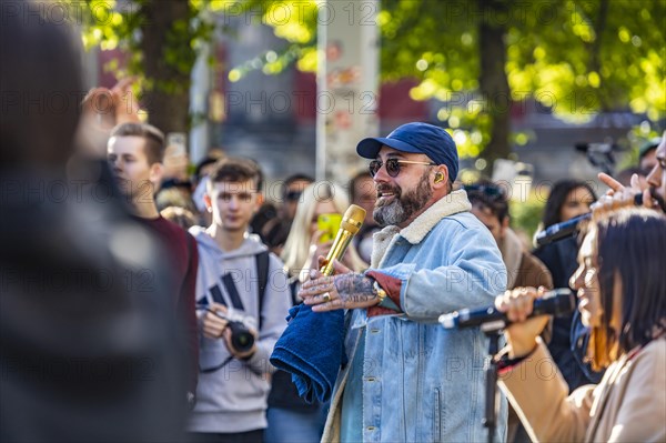 Spontaneous free concert by the rapper Sido, promotion for the car brand Smart, Berlin, Germany, Europe