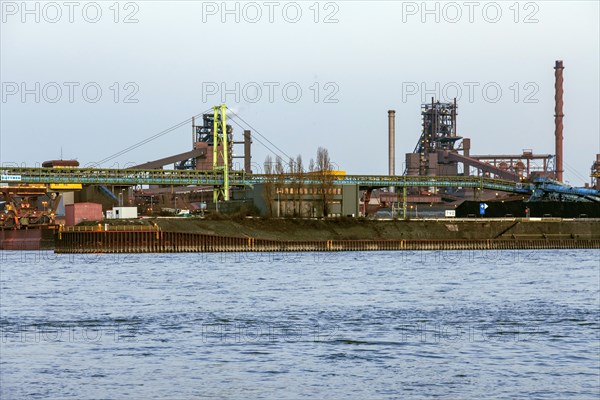 Blast furnace of thyssenkrupp Steel Europe AG at Suedhafen Walsum, Duisburg, North Rhine-Westphalia, Germany, Europe