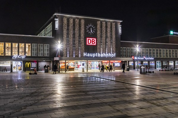 Central Station, Duisburg, North Rhine-Westphalia, Germany, Europe