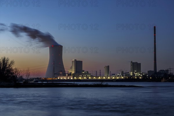 STEAG Walsum combined heat and power plant, hard coal-fired power plant on the Rhine