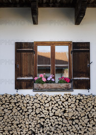 View of a farmhouse in Bavaria, Baiernrain, Germany, Europe