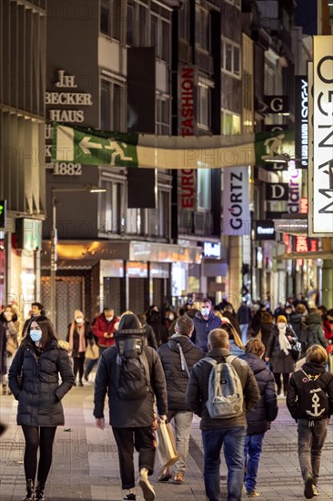 Pre-Christmas period in the Hohe Strasse in Cologne, colourful hustle and bustle during Advent, Cologne, North Rhine-Westphalia, Germany, Europe