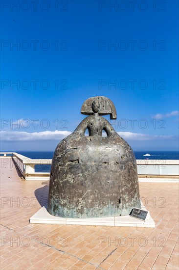 Queen Mariana, Reina Mariana, bronze sculpture, by Manolo Valdes, 2004, Casino Garden, Monte Carlo, Principality of Monaco