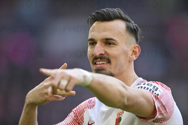 Goal celebration Mergim Berisha FC Augsburg FCA