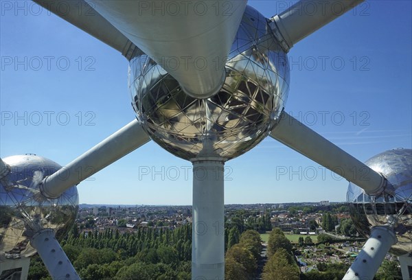 Atomium, iron molecule, stainless steel spheres, World Exhibition 1985, Heysel Plateau, Laeken, Brussels, Belgium, Europe