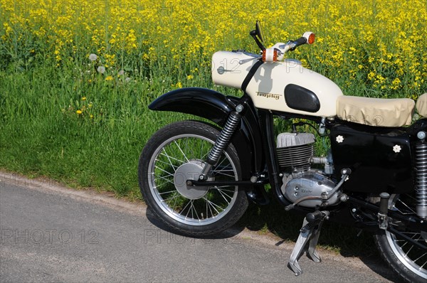 Vintage motorbike from the GDR MZ ES 150, Hesse, Germany, Europe