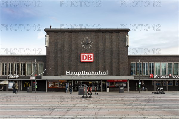 Central Station, Duisburg, North Rhine-Westphalia, Germany, Europe
