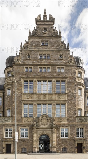 Oberhausen Local Court, built in the neo-Renaissance style from 1904-1907, Ruhr area, Oberhausen, North Rhine-Westphalia, North Rhine-Westphalia, Germany, Europe