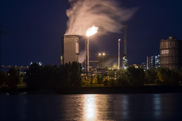 Huettenwerke Krupp Mannesmann, HKM, steam cloud coking plant, gas flare, Rhine, night shot, Duisburg, North Rhine-Westphalia, North Rhine-Westphalia, Germany, Europe