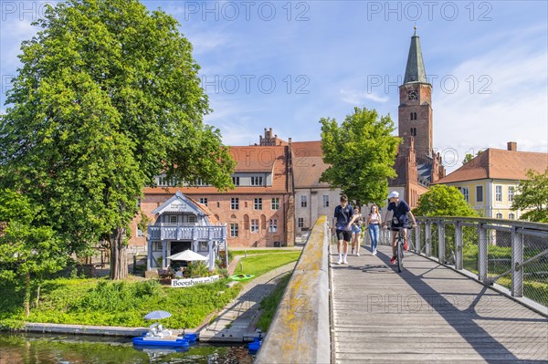 Historic boathouse of the Knights Academy and Albrecht Schoenherr Bridge, Cathedral Island, Bandenburg an der Havel, Brandenburg, Germany, Europe