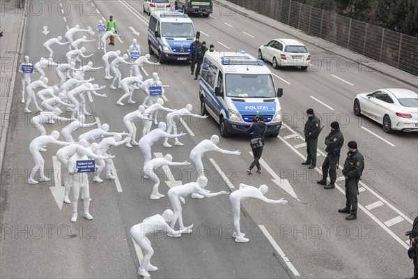 Protest of the environmental organisation Greenpeace, on the Bundesstrasse 14 40 activists demand better air quality, the Neckartor is considered the most polluted street in Germany with high levels of particulate matter, climate change, Stuttgart Baden-Wuerttemberg, Germany, Europe