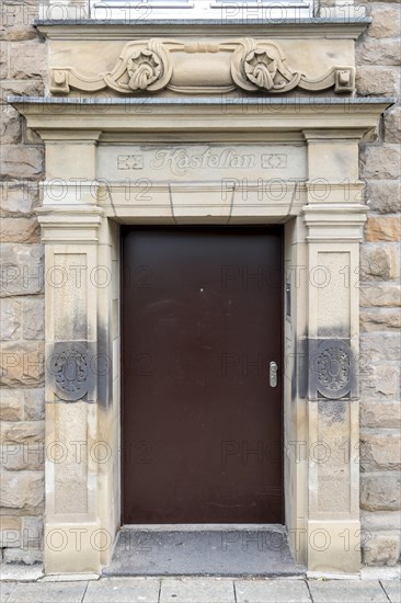 Oberhausen Local Court, built in the neo-Renaissance style from 1904-1907, side entrance Kastellan, Ruhr area, Oberhausen, North Rhine-Westphalia, North Rhine-Westphalia, Germany, Europe