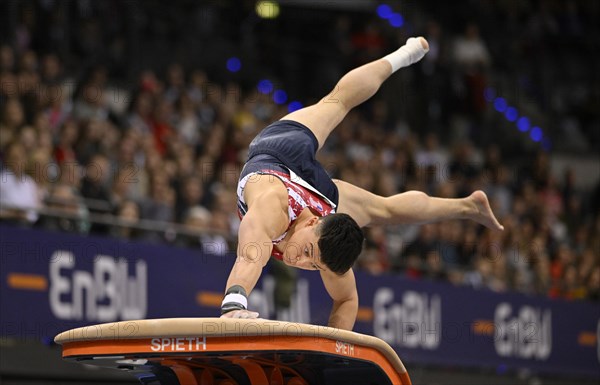 Jeremy Bischoff USA vault, EnBW DTB Cup, artistic gymnastics, gymnastics, Porsche Arena, Stuttgart, Baden-Wuerttemberg, Germany, Europe