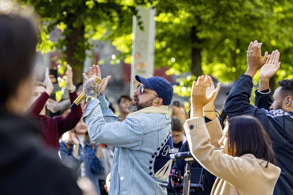 Spontaneous free concert by the rapper Sido, promotion for the car brand Smart, Berlin, Germany, Europe