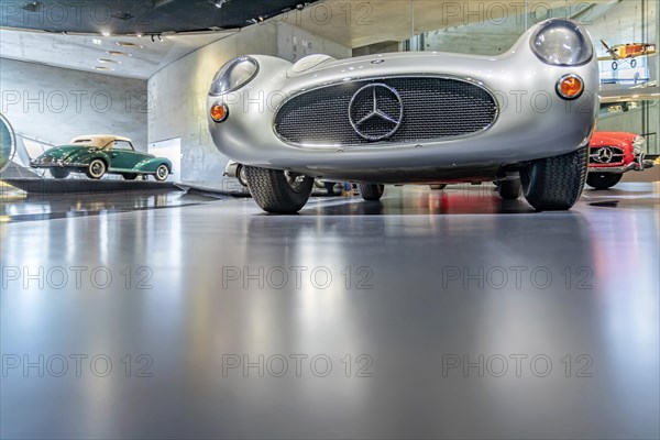 Mercedes-Benz 300 SLR Uhlenhaut Coupe