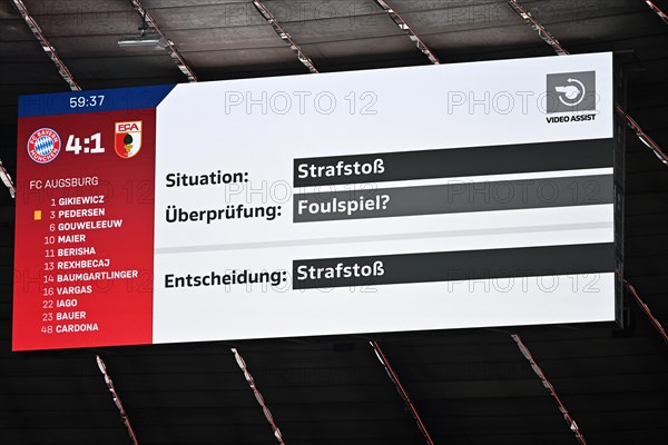 Scoreboard, score, VAR, video evidence, penalty, foul play, Allianz Arena, Munich, Bayern, Germany, Europe